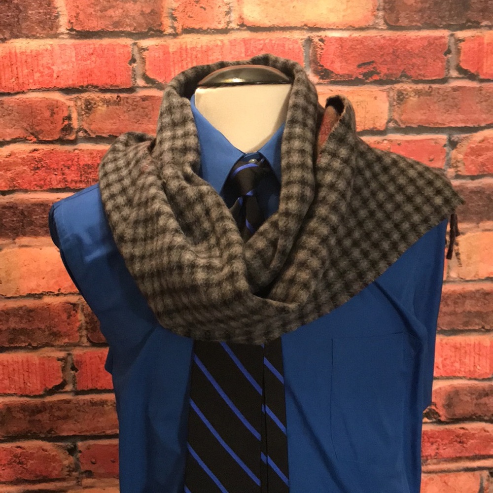Polo by Ralph Lauren Men's Reversible Wool Scarf - Picture 5 of 16